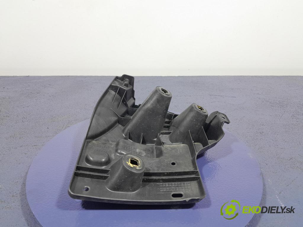Bmw M4 2022 Upevnenie: narazník 7497111