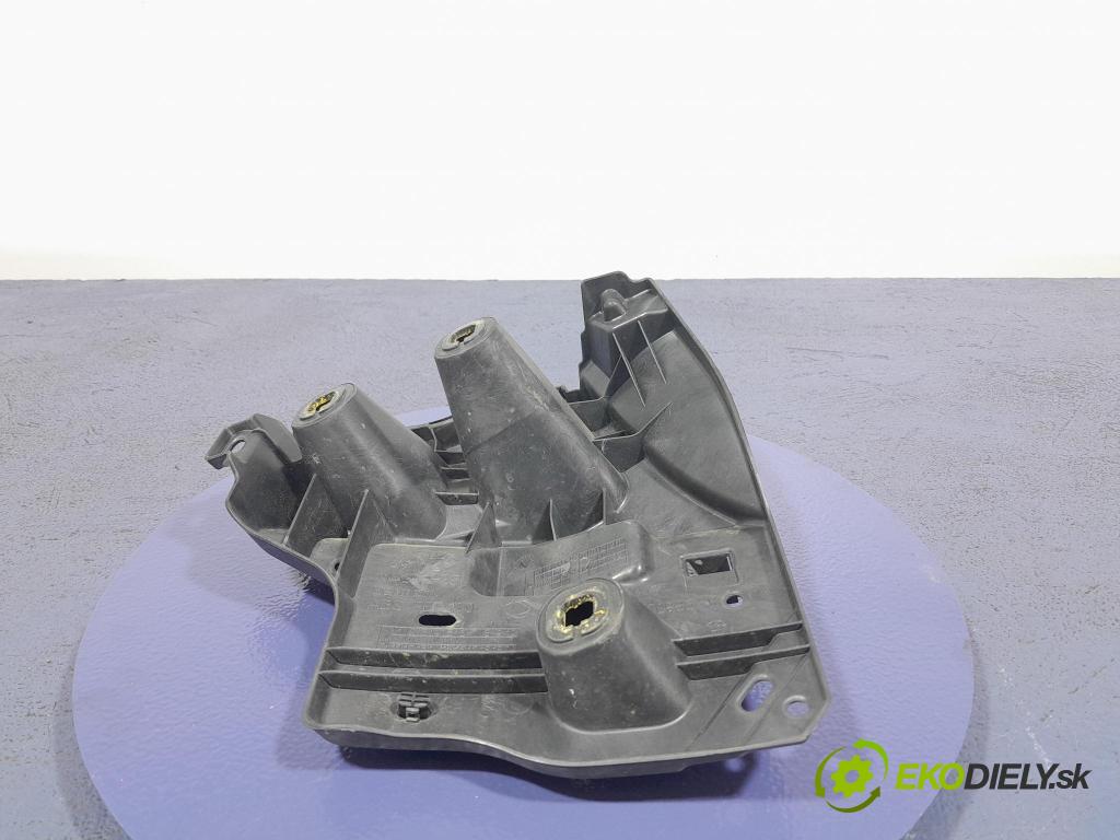 Bmw M4 2022 Upevnenie: narazník 7497112