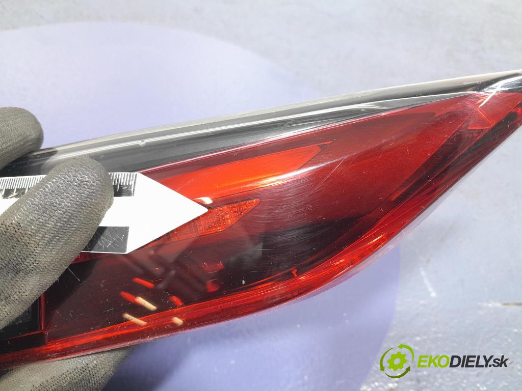 Bmw M4 2022 svetlo / reflektor zad ľavá Vnútri: 7477607
