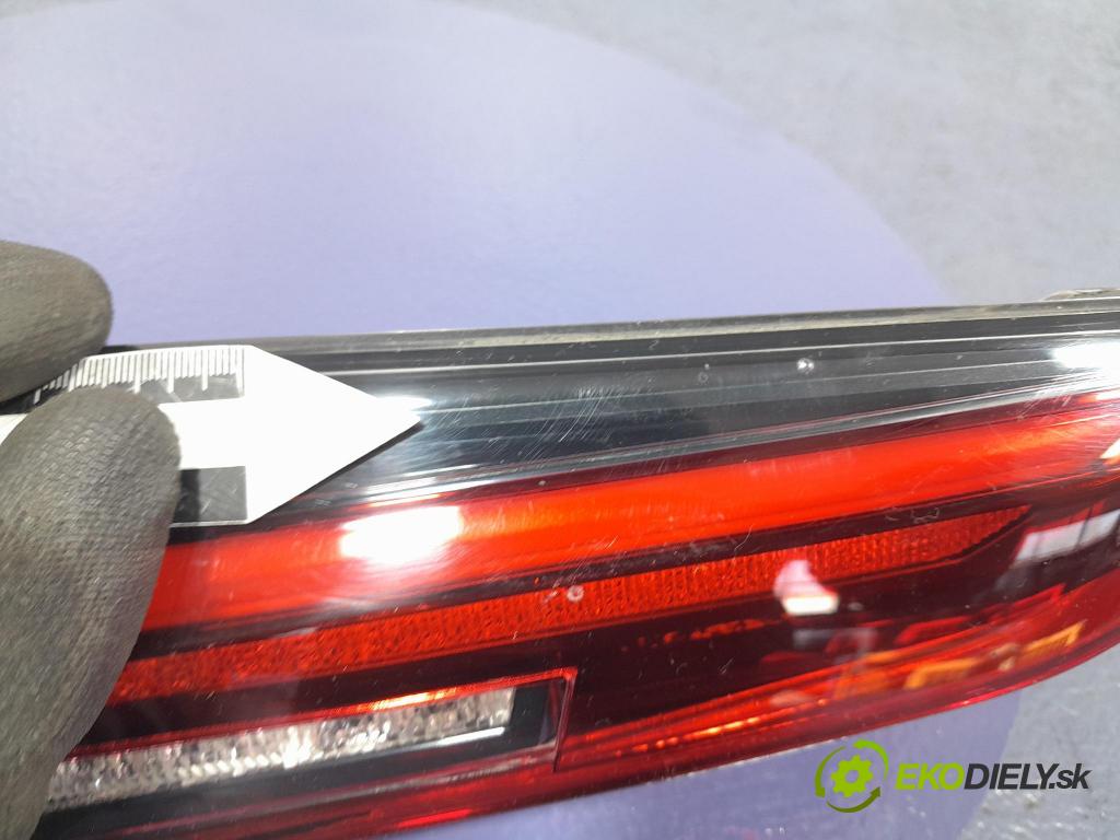 Bmw M4 2022 svetlo / reflektor zad ľavá Vnútri: 7477607