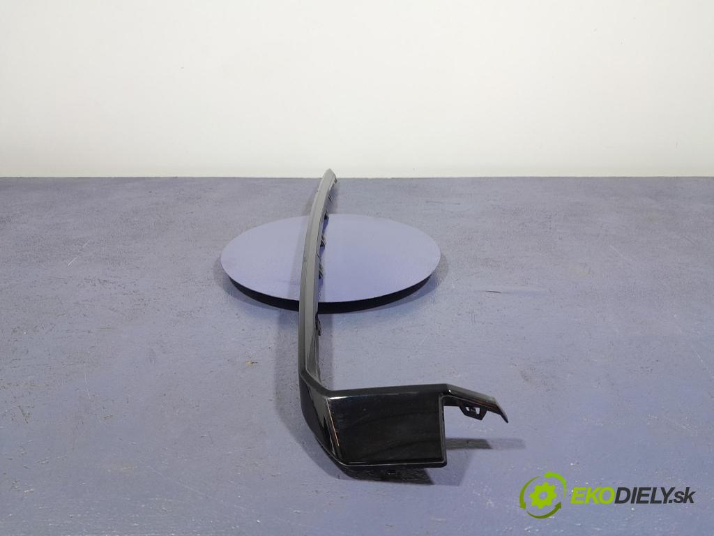 Bmw M4 2022 lišta narazník 8076447