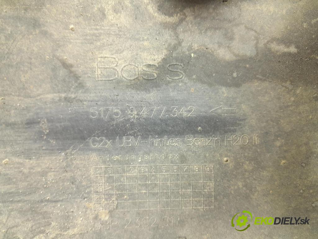 Bmw M4 2022 kryt Plast: podvozek: 9477342