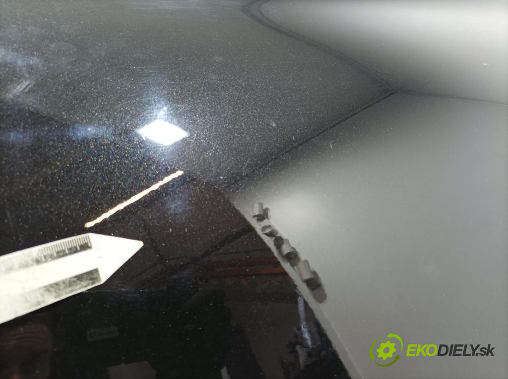 Mercedes E-klasa 2020 dvere Predné pravé