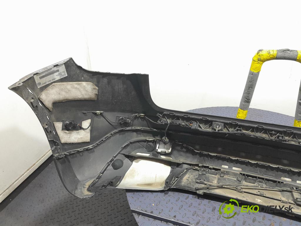 Mercedes Gla-klasa 2019 nárazník zad