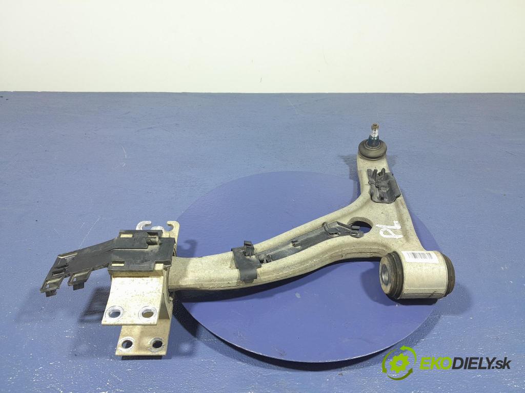 Mercedes Gla-klasa 2019 Predné Vľavo: A1563300100