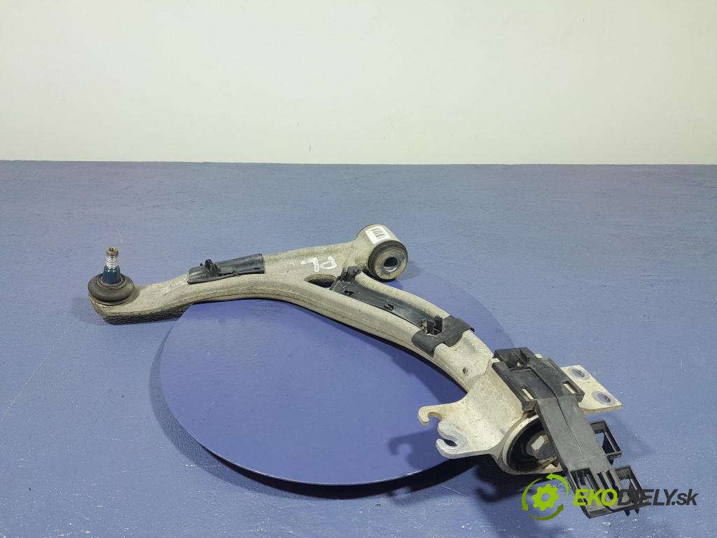 Mercedes Gla-klasa 2019 Predné Vľavo: A1563300100