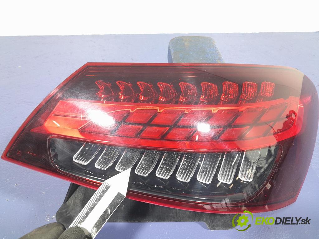 Mercedes E-klasa 2020 svetlo / reflektor zad Prava: Vonkajsia: A2139065209