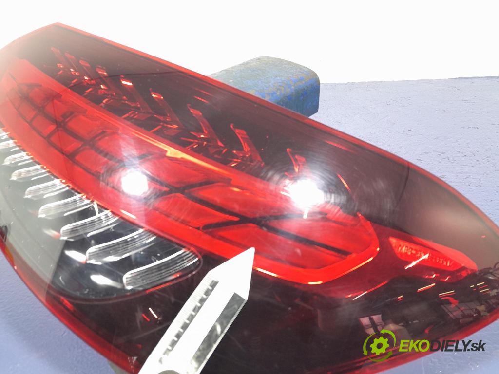 Mercedes E-klasa 2020 svetlo / reflektor zad Prava: Vonkajsia: A2139065209
