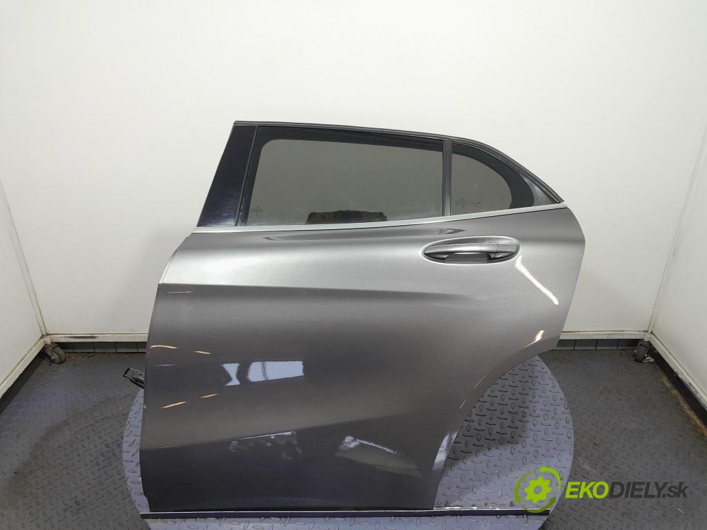 Mercedes Gla-klasa 2019 dvere zad Vľavo: