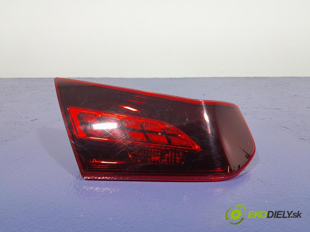 Mercedes E-klasa 2020 svetlo / reflektor zad ľavá Vnútri: A2139068305