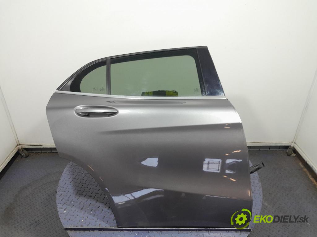 Mercedes Gla-klasa 2019 dvere zad pravé