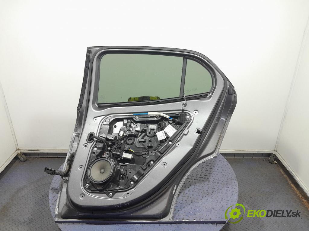 Mercedes Gla-klasa 2019 dvere zad pravé 