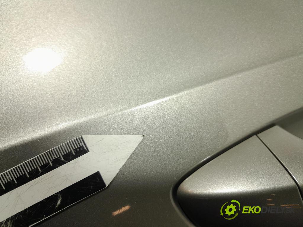 Skoda Octavia 2015 dvere zad pravé