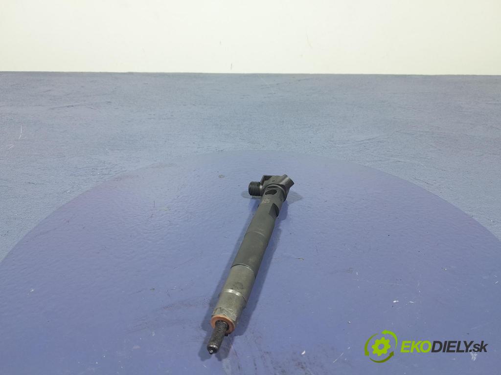 Mercedes Gla-klasa 2019 vstrek A6510704500