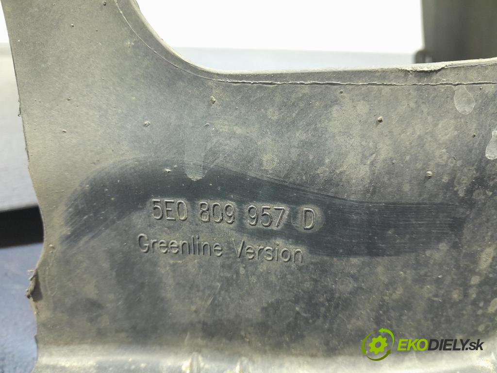 Skoda Octavia 2015 Blatník: Plastové: Predné 5E0809957F