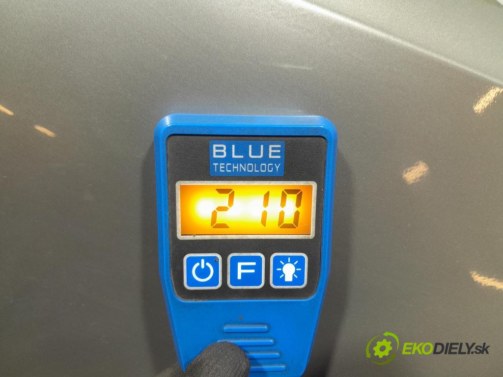 Skoda Octavia 2015 blatník Predné v pravo: