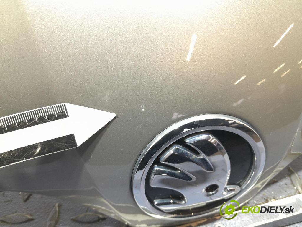 Skoda Octavia 2015 kapota přední: