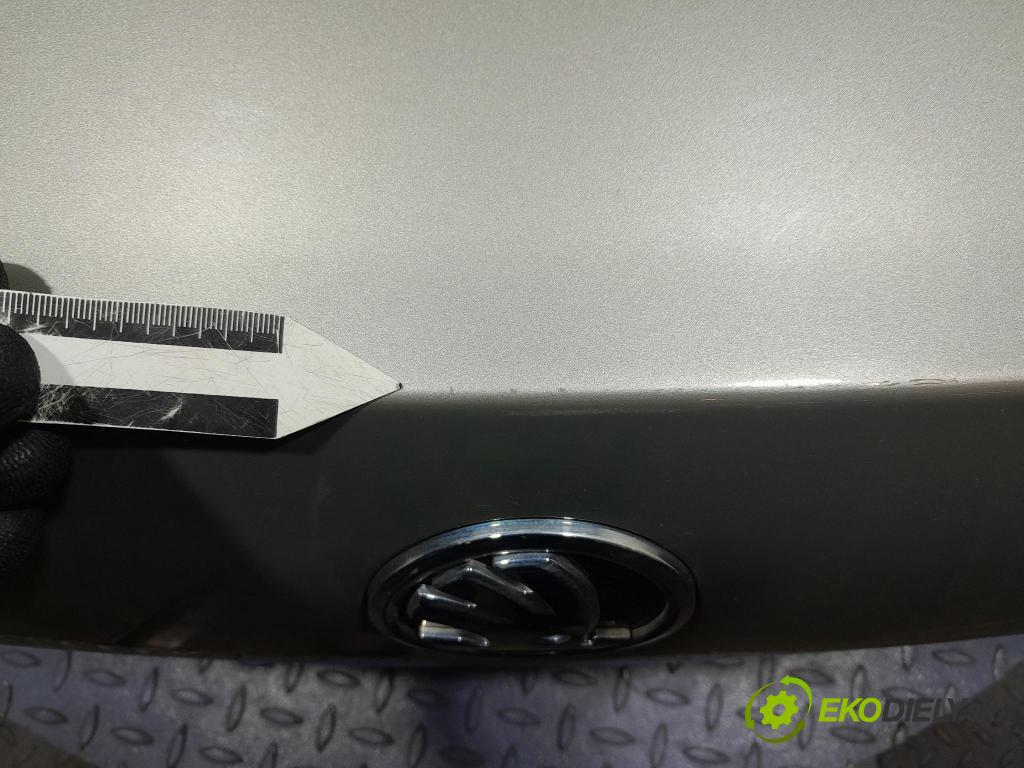 Skoda Octavia 2015 zadna dveře kufra: kufra: