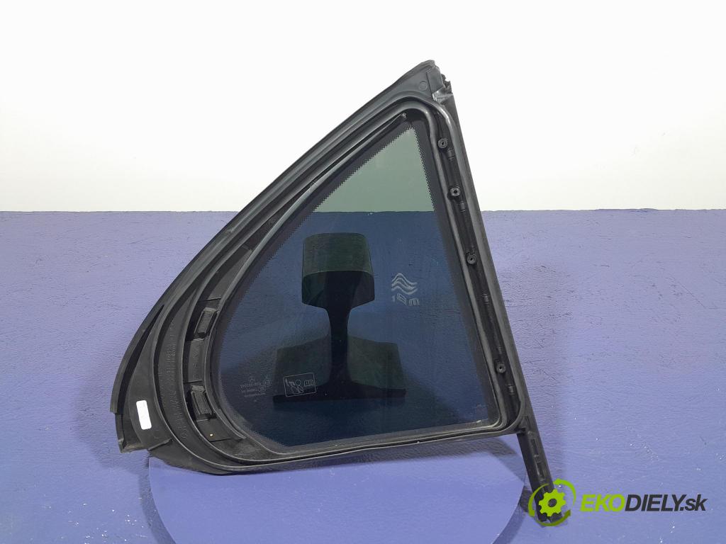 Mercedes E-klasa 2020 sklo dvere zad ľavé A2137300702