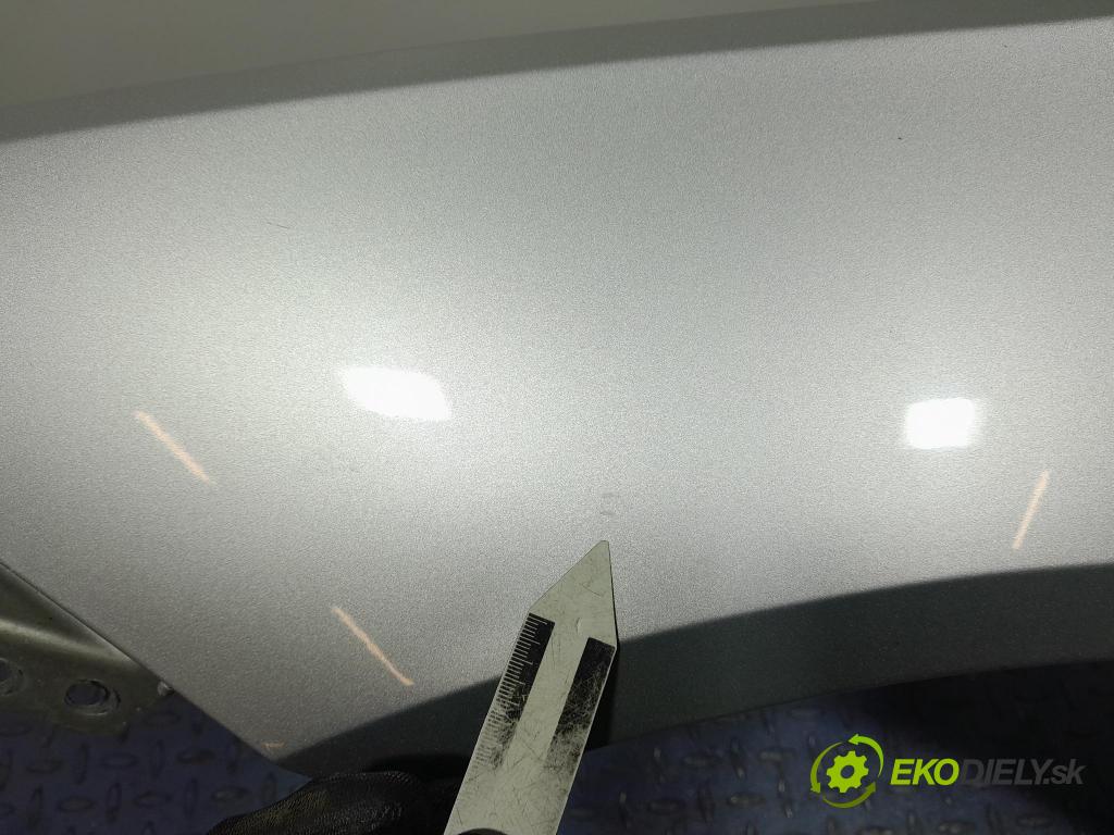 Opel Insignia 2018 blatník Predné Vľavo: