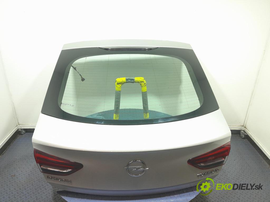 Opel Insignia 2018 zadna dveře kufra: kufra: