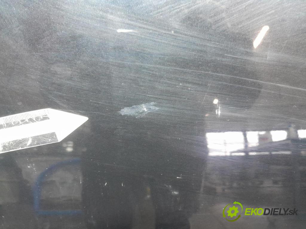 Suzuki Swift 2007 dvere Predné pravé