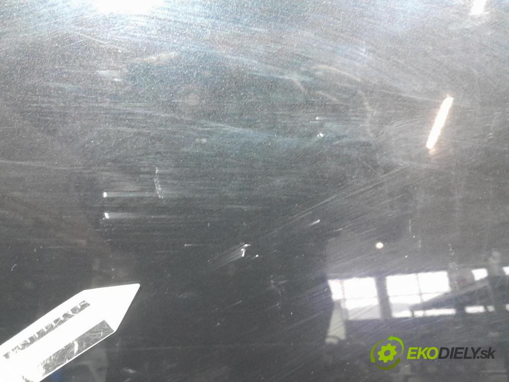 Suzuki Swift 2007 dvere Predné pravé