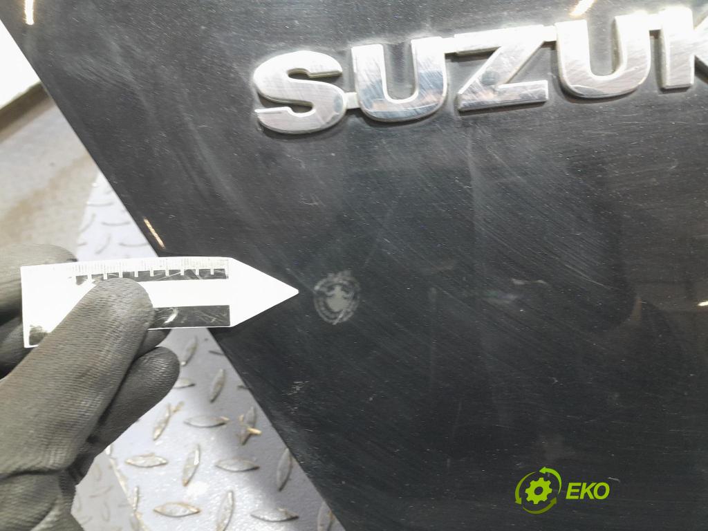 Suzuki Swift 2007 zadna dveře kufra: kufra: