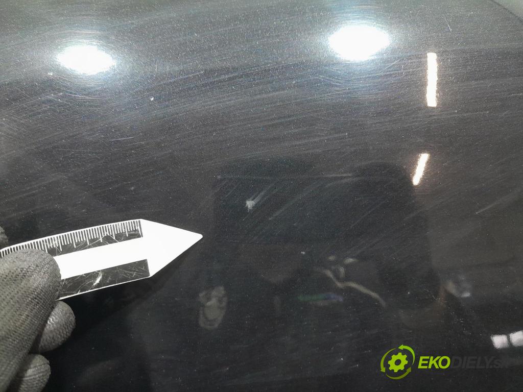 Suzuki Swift 2007 zadna dveře kufra: kufra: