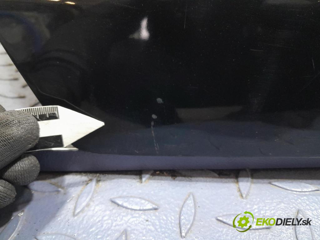 Suzuki Swift 2007 zadna dveře kufra: kufra: