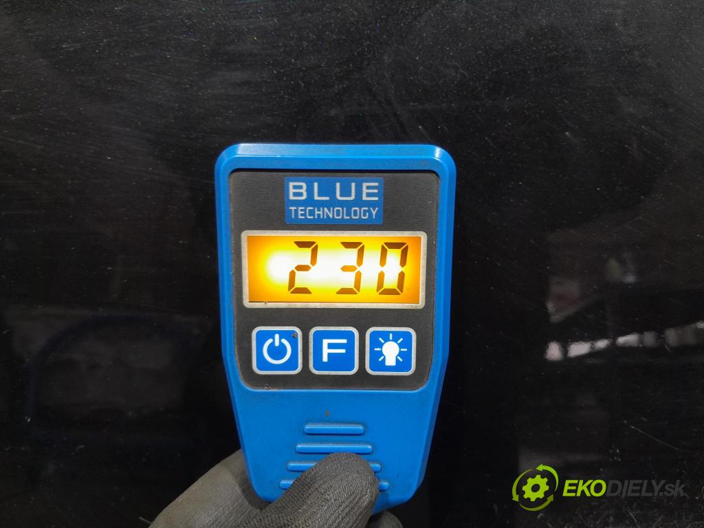 Suzuki Swift 2007 zadna dveře kufra: kufra: