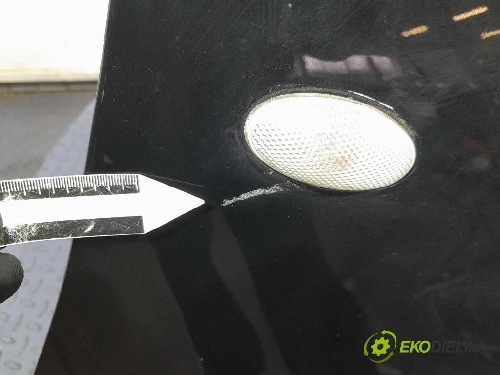 Suzuki Swift 2007 blatník Predné v pravo: