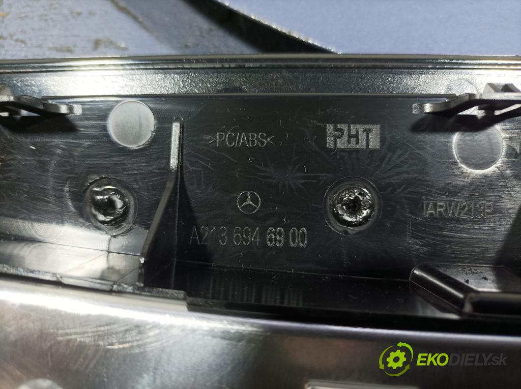 Mercedes E-klasa 2020 Svetlo: Stop: A2136946900
