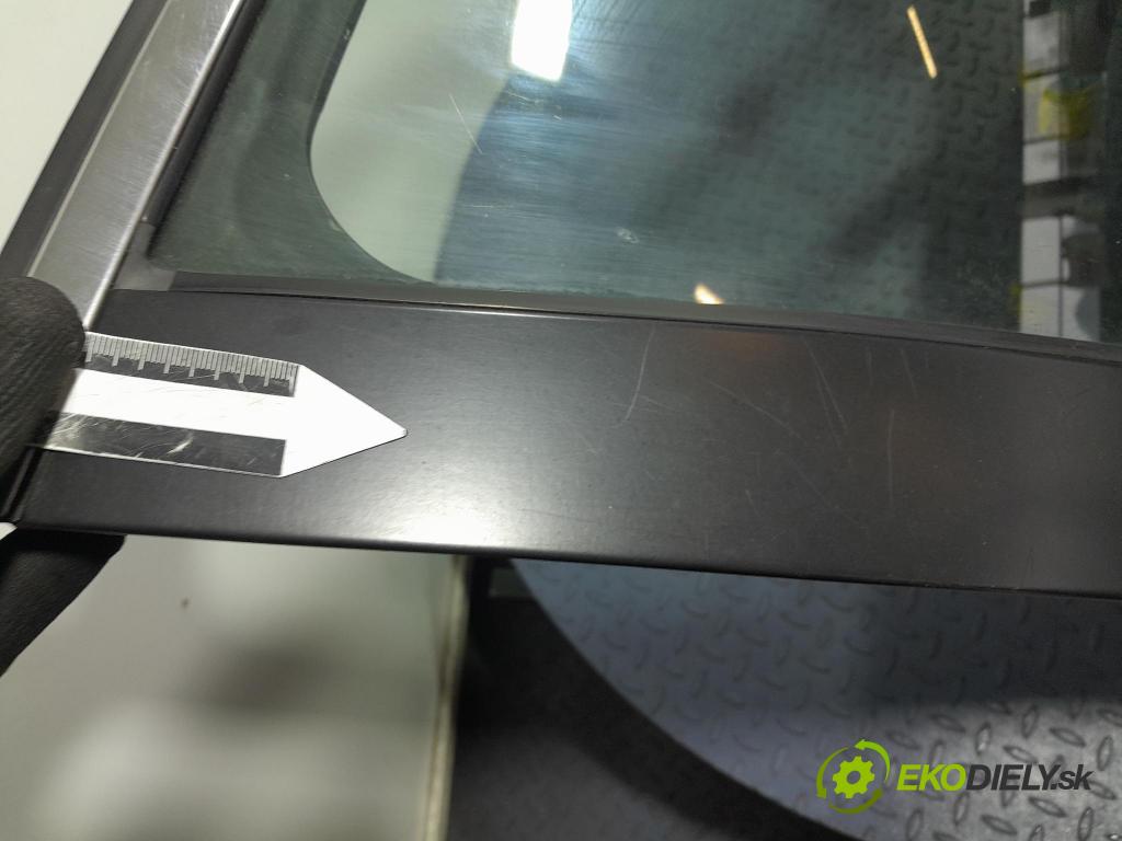 Honda Accord 2003 dvere Predné pravé