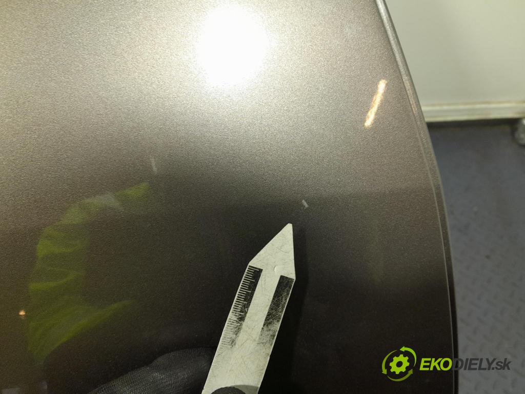Mitsubishi Outlander 2010 dvere zad pravé
