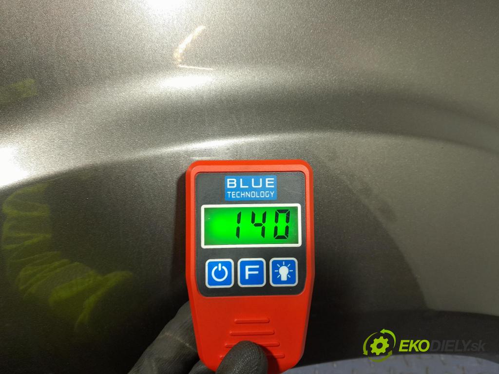 Mitsubishi Outlander 2010 blatník Predné v pravo: