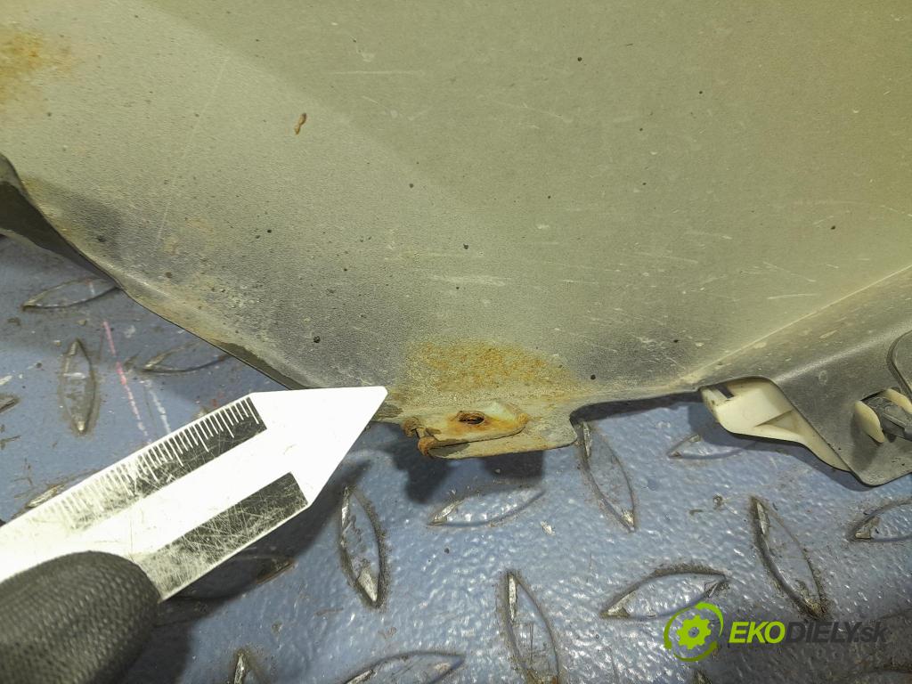 Mitsubishi Outlander 2010 blatník Predné Vľavo: 