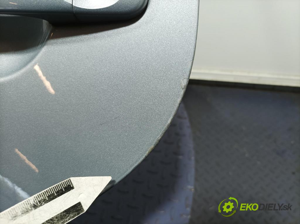 Vw Touran 2007 dvere zad Vľavo: