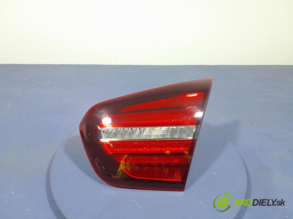 Mercedes Gla-klasa 2019 svetlo / reflektor zad Prava: Vnútri: A1569068800