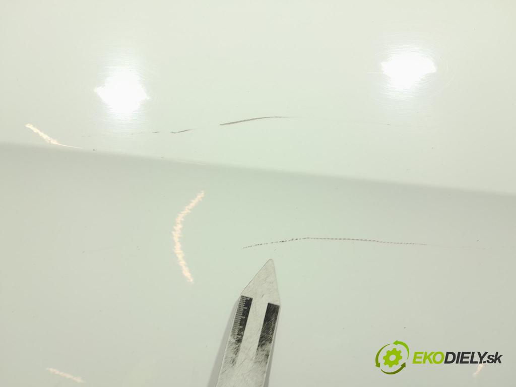 Peugeot 308 2010 dvere Predné pravé