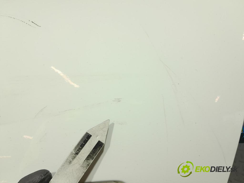 Peugeot 308 2010 dvere Predné pravé