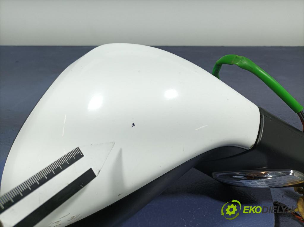 Peugeot 308 2010 zrkadlo pravé