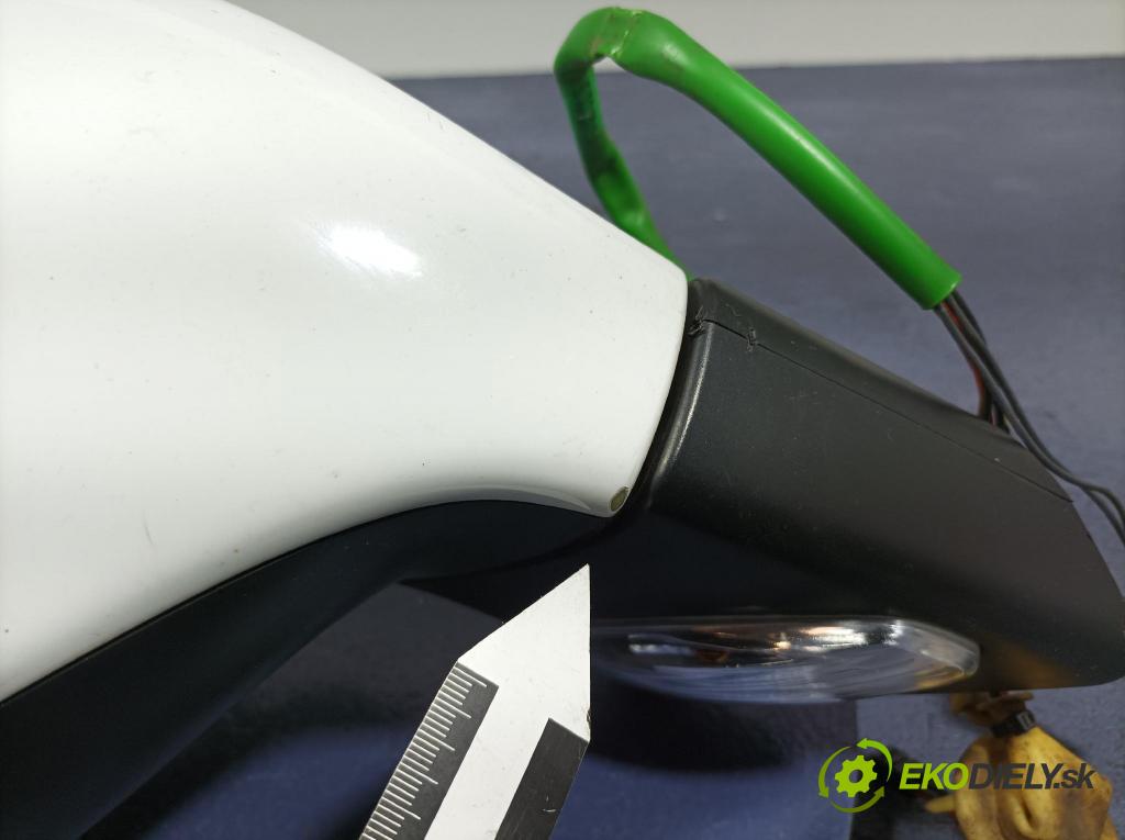 Peugeot 308 2010 zrkadlo pravé