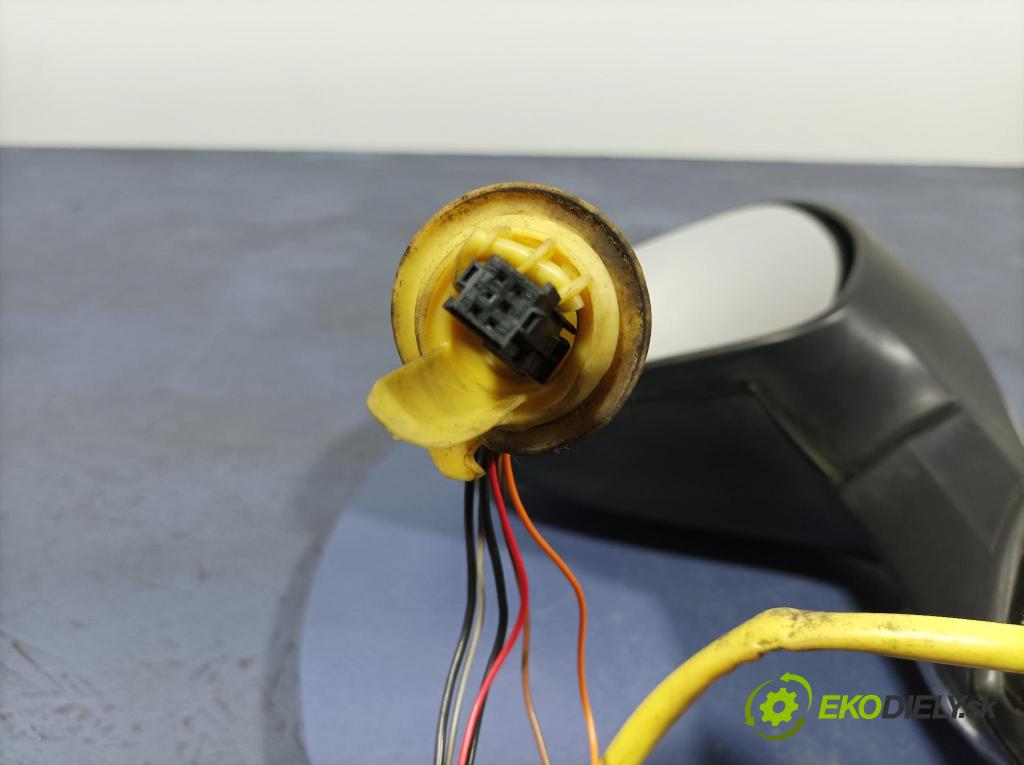 Peugeot 308 2010 zrkadlo Vľavo: