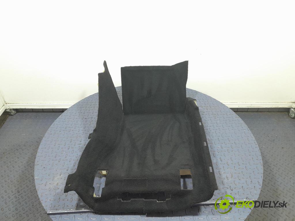 Mercedes Gla-klasa 2019 koberec do auta A2466806002