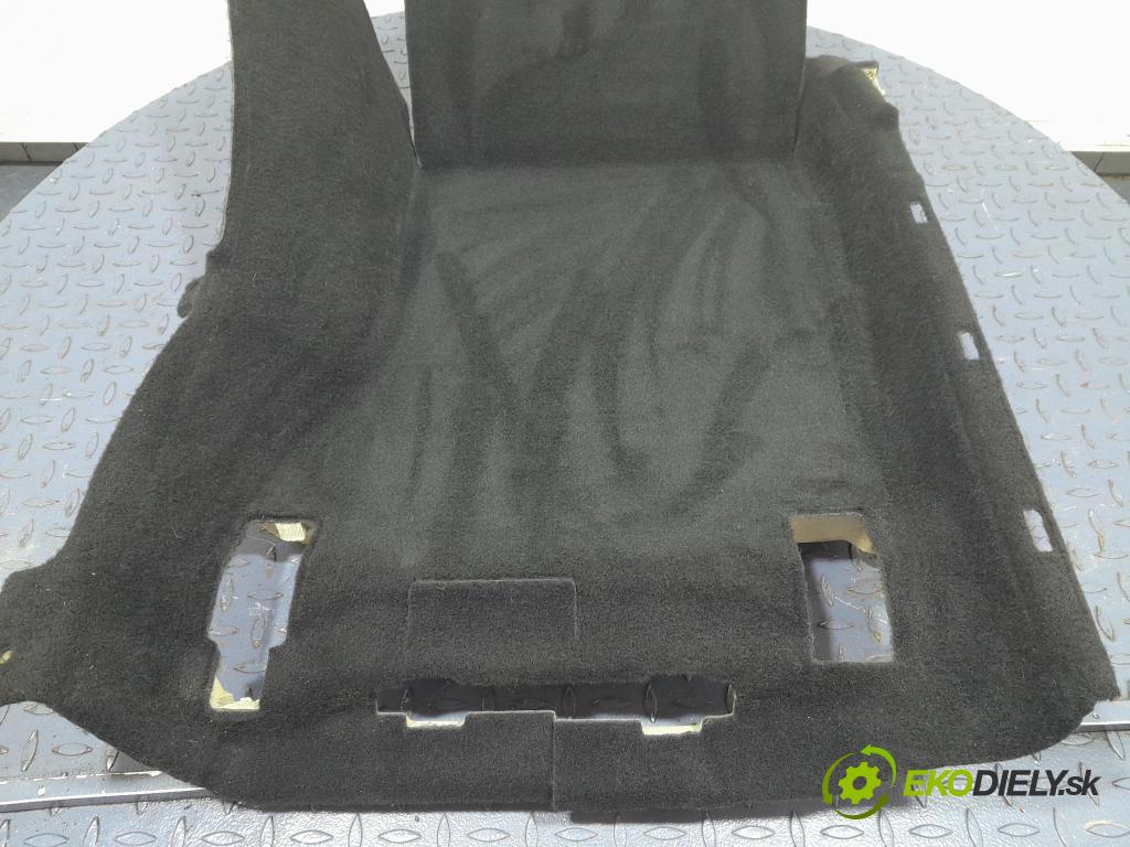 Mercedes Gla-klasa 2019 koberec do auta A2466806002