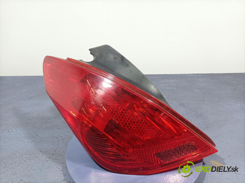 Peugeot 308 2010 svetlo / reflektor zad ľavá Vonkajsia: 9680425780