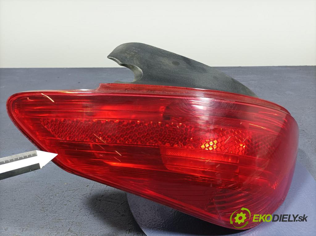 Peugeot 308 2010 svetlo / reflektor zad ľavá Vonkajsia: 9680425780