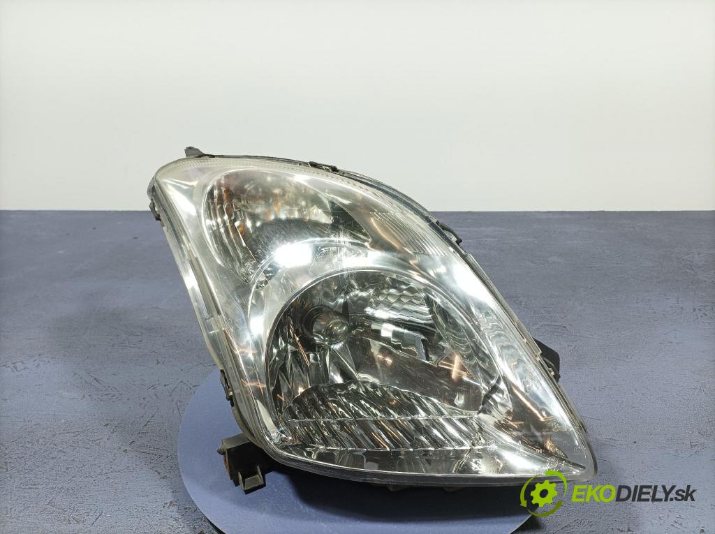 Suzuki Swift 2007 Reflektor: v pravo: