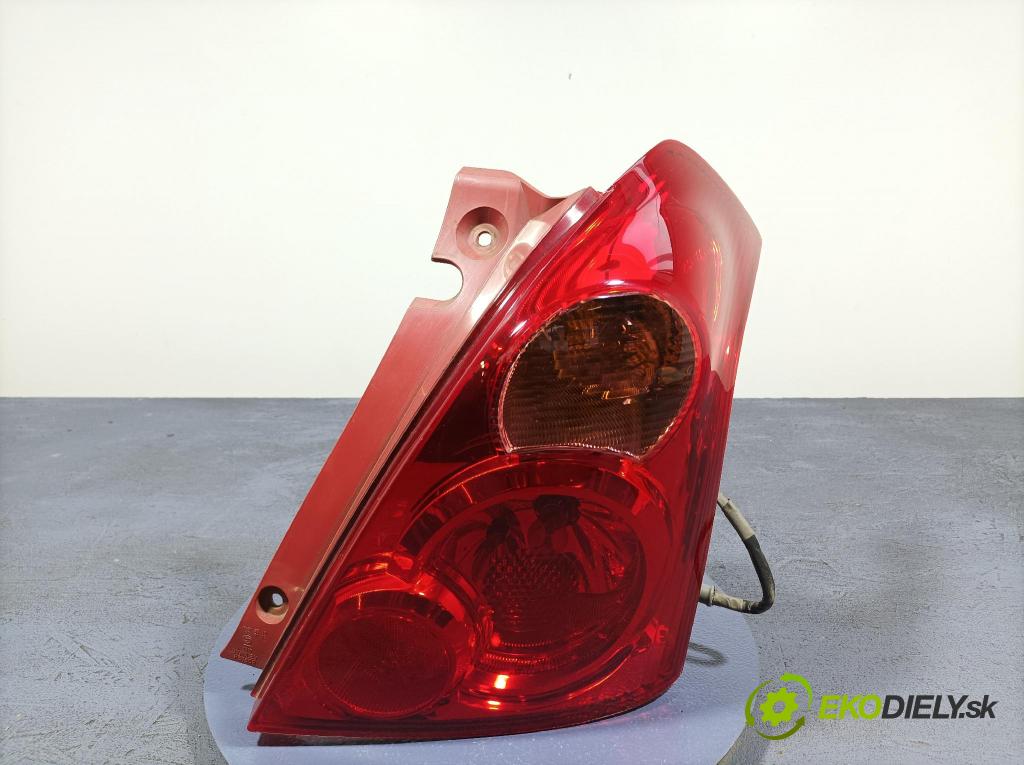 Suzuki Swift 2007 svetlo / reflektor zad Prava: Vonkajsia: